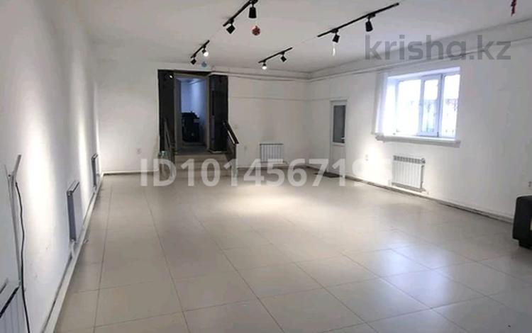 Свободное назначение, офисы · 150 м² за 950 000 ₸ в Астане, р-н Байконур — фото 2