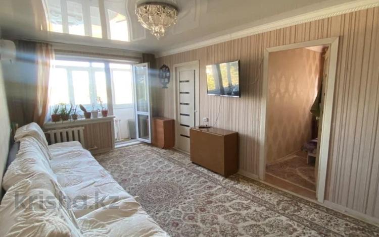 4-комнатная квартира · 60.5 м² · 2/5 этаж, Майкудук, 15й микрорайон за 14 млн ₸ в Караганде, Алихана Бокейханова р-н — фото 2