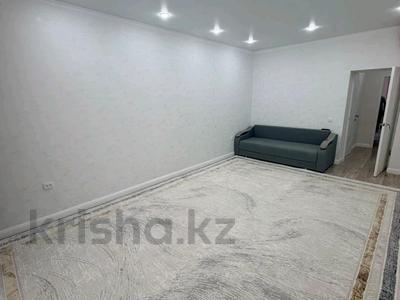 3-бөлмелі пәтер · 98 м² · 1/5 қабат, Алтын орда ш/а., бағасы: 37 млн ₸ в Актобе, мкр. Алтын орда