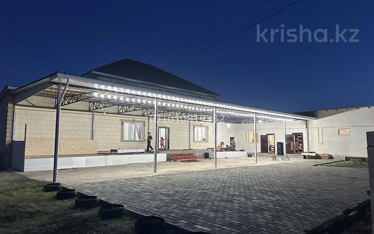 Жеке үй · 6 бөлме · 250 м², Отрадное 640, бағасы: 150 000 ₸ в Темиртау — фото 18