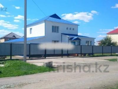Отдельный дом · 5 комнат · 190 м² · 14 сот., Старый аэропорт за 60 млн ₸ в Уральске