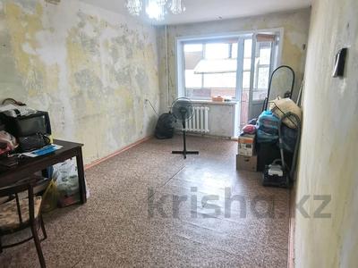 2-комнатная квартира · 41 м² · 3/5 этаж, Майкудук, Майкудук, 16й микрорайон 5 за 9.5 млн ₸ в Караганде, Алихана Бокейханова р-н