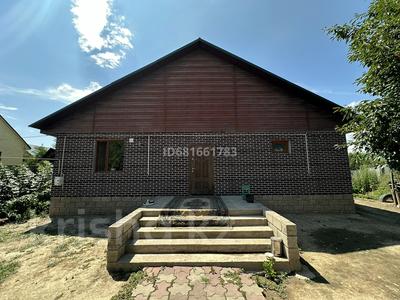Продажа домов и дачи в Алматинской обл.: Отдельный дом · 6 комнат · 144 м² · 8 сот., Жамбыл 82 за ~ 37.9 млн 〒 Отдельный дом · 6 комнат · 144 м² · 8 сот., Жамбыл 82 за ~ 37.9 млн 〒