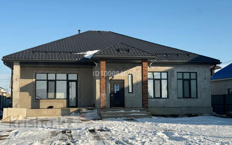 Жеке үй · 4 бөлме · 240 м² · 8 жүзд., мкр Балауса, Медеу 31, бағасы: 55 млн ₸ в Атырау — фото 2