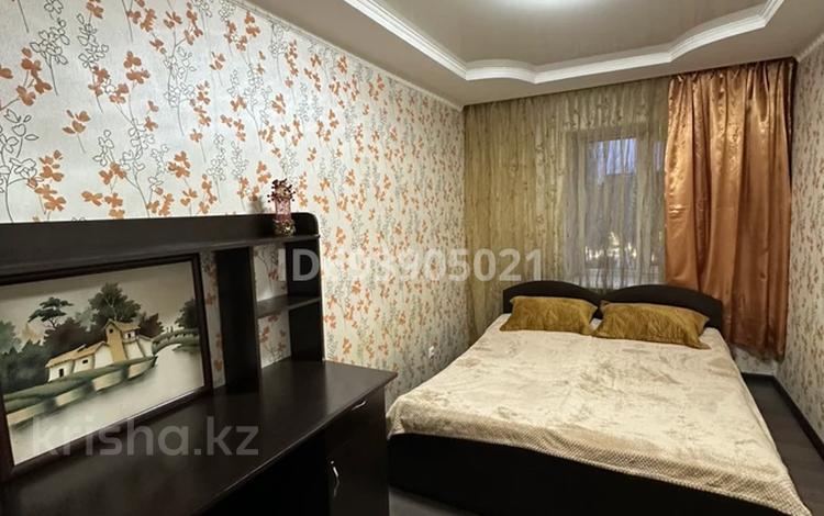 2-бөлмелі пәтер · 45 м² · 3/9 қабат, Жаңа қала ш/а., Нуркен Абдирова 15, бағасы: 12 000 ₸ в Караганде, Казыбек би р-н — фото 2