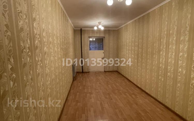 3-бөлмелі пәтер · 68 м² · 1/5 қабат, Туркестанская 2/5 — На против Айболит поликлиники, бағасы: 24 млн ₸ в Шымкенте, Аль-Фарабийский р-н — фото 2