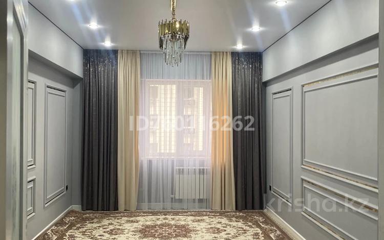 3-бөлмелі пәтер · 90 м² · 5/9 қабат, Нұрсая ш/а., Мкрн Нурсая 11, бағасы: 38 млн ₸ в Атырау, мкр Нурсая — фото 2