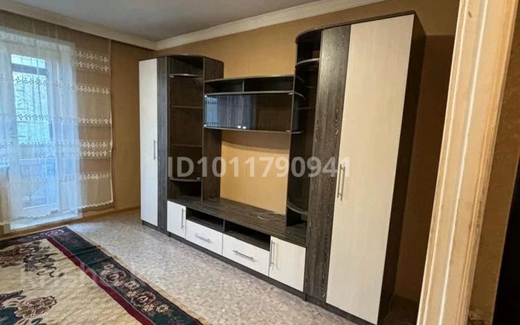 3-бөлмелі пәтер · 65 м² · 2/9 қабат, мкр Юго-Восток, Мкр Юго-Восток, мкр Орбита 2 — Рядом авторынок Орбита, рынок Арай, бағасы: 185 000 〒 в Караганде, Казыбек би р-н — фото 2