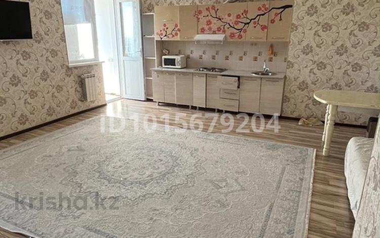2-бөлмелі пәтер · 70 м² · 7/17 қабат, Кунаева 91 — Кунаева, бағасы: 200 000 ₸ в Шымкенте, Аль-Фарабийский р-н — фото 2