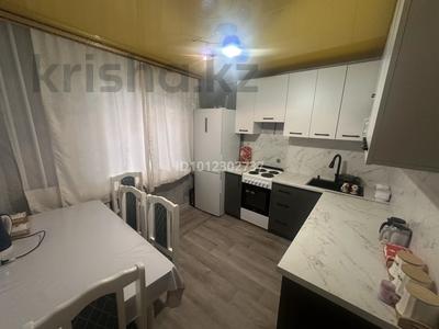 3-бөлмелі пәтер · 68 м² · 1/5 қабат, Школьная ул. 48, бағасы: 130 000 ₸ в Восточно-Казахстанской обл.