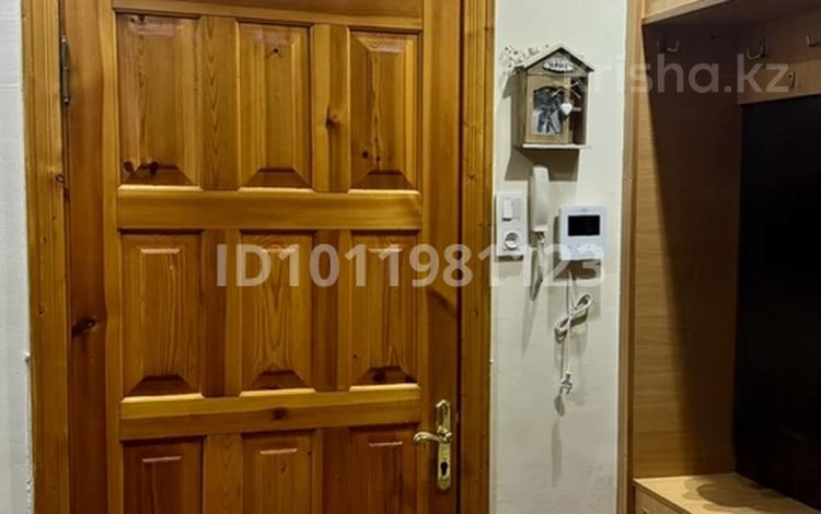 4-комнатная квартира · 100 м² · 2/3 этаж, ул. Мажита Жунисова 103 за 45 млн 〒 в Уральске, мкр Школьник — фото 2