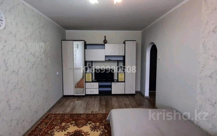 1-комнатная квартира · 36 м² · 3 этаж, Санкибай батыра 167 за 10 000 ₸ в Актобе — фото 2
