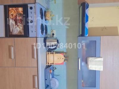2 комнаты · 65 м² · 8 этаж, Карбышева — Язева, Муканова за 45 000 ₸ в Караганде, Казыбек би р-н