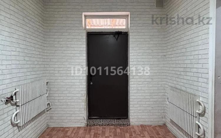 Жеке үй · 4 бөлме · 180 м² · 10 жүзд., 8 квартал 1 б — Возле Акимата, бағасы: 16 млн ₸ в  — фото 2