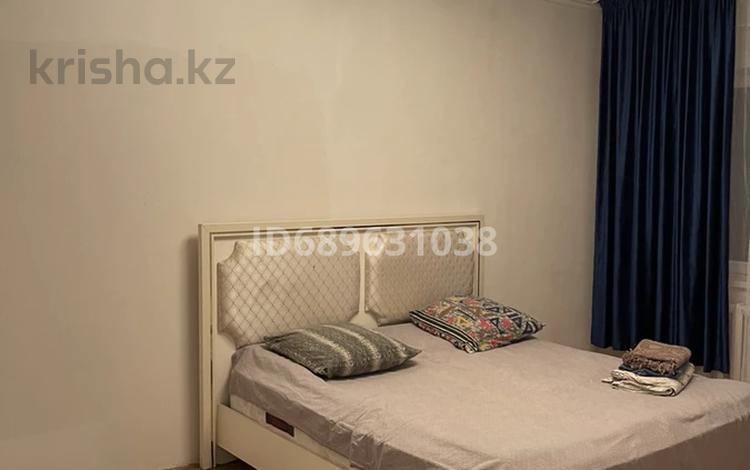 1-комнатная квартира, 35 м², 5/5 этаж по часам, мкр Север 5 за 1 500 〒 в Шымкенте, Енбекшинский р-н — фото 2