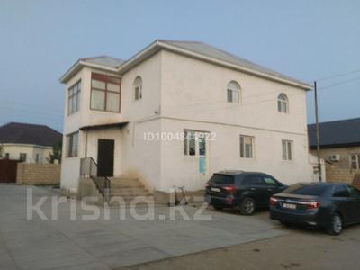 Жеке үй · 7 бөлме · 300 м² · 10 жүзд., Жана даулет 64, бағасы: 32 млн ₸ в Кызылтобе
