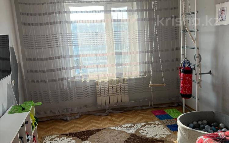 4-комнатная квартира, 86 м², 8/9 этаж, Камзина 56 за 32 млн 〒 в Павлодаре — фото 2