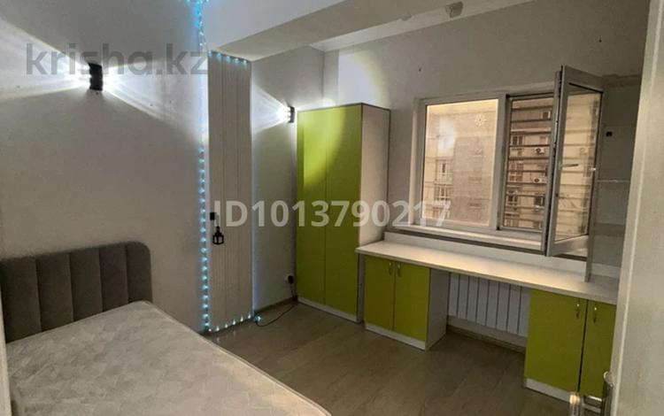 3-комнатная квартира · 65 м² · 8/9 этаж, мкр Айнабулак-2 85 за 300 000 ₸ в Алматы, Жетысуский р-н — фото 2