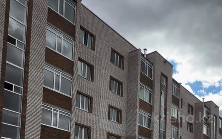 1-комнатная квартира · 46 м² · 2/5 этаж, мкр. Алтын орда за 12.5 млн ₸ в Актобе — фото 2