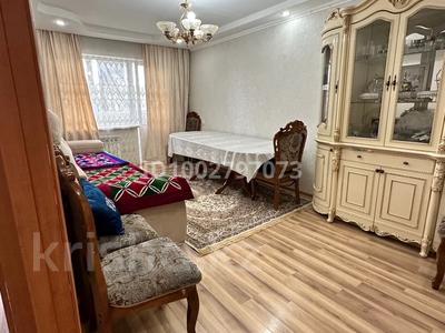 Продажа квартир в Карагандинской обл.: 3-комнатная квартира · 62.7 м² · 3/5 этаж, Майкудук, 18й микрорайон 22 за 18 млн 〒 3-комнатная квартира · 62.7 м² · 3/5 этаж, Майкудук, 18й микрорайон 22 за 18 млн 〒 в Караганде, Алихана Бокейханова р-н