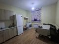 2-бөлмелі пәтер · 65 м² · 9/9 қабат, 10 мкр 24, бағасы: 110 000 ₸ в Аксае — фото 3