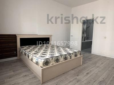 3-комнатная квартира · 100 м², Баянауыл 1 за 300 000 〒 в Астане, р-н Байконур