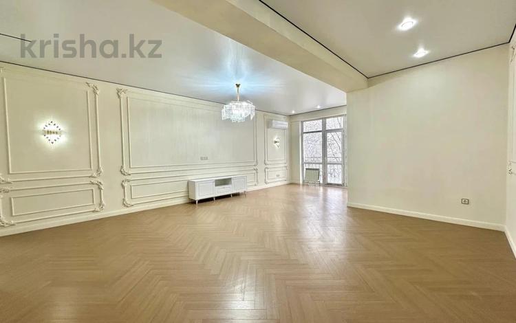 4-бөлмелі пәтер · 200 м² · 3/6 қабат, Мирас ш/а., бағасы: 205 млн ₸ в Алматы, Бостандыкский р-н — фото 7