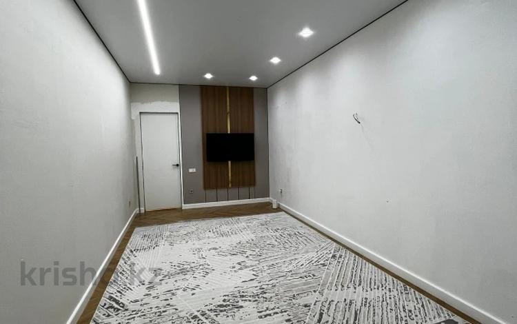 4-комнатная квартира · 165 м² · 4/10 этаж, мкр. Алтын орда за 79 млн ₸ в Актобе — фото 19