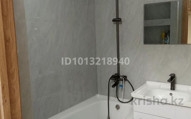 1-бөлмелі пәтер · 48 м² · 11/17 қабат, мкр Таугуль-1 150/1 — Жандосова/береговое, бағасы: 300 000 ₸ в Алматы, Ауэзовский р-н — фото 2