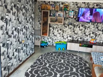 2-бөлмелі пәтер · 43 м² · 5/5 қабат, Проспект Независимости 44 — Огонек, бағасы: 12 млн ₸ в Риддере