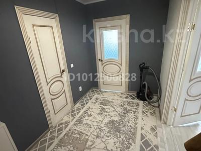 1-комнатная квартира · 45 м² · 2/5 этаж, 10 микрорайон 29 — На против 6 школа за 150 000 〒 в Аксае