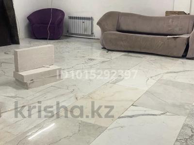 Свободное назначение, офисы · 45 м² за 300 000 ₸ в Астане, Есильский р-н