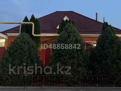 Продажа домов и дачи в Алматинской обл.: Отдельный дом · 4 комнаты · 150 м² · 8 сот., Астана 21 — Уркен за 40 млн 〒 Отдельный дом · 4 комнаты · 150 м² · 8 сот., Астана 21 — Уркен за 40 млн 〒 в Караой
