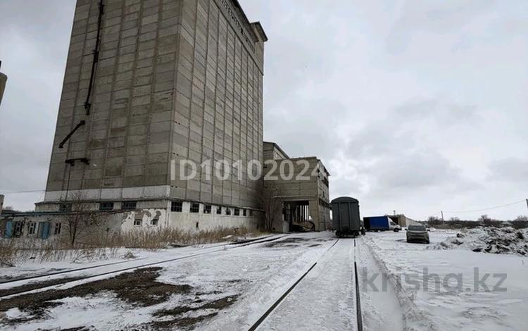 Зауыт · 1.3 га, Старый город, Заводская 23, бағасы: 230 млн ₸ в Актобе — фото 2
