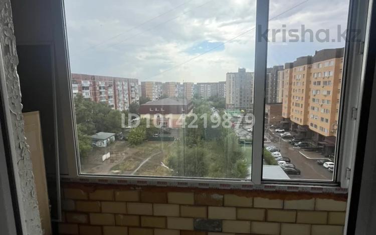 2-комнатная квартира · 54 м² · 8/10 этаж, мкр Юго-Восток, Шахтеров 9 за 200 000 ₸ в Караганде, Казыбек би р-н — фото 2