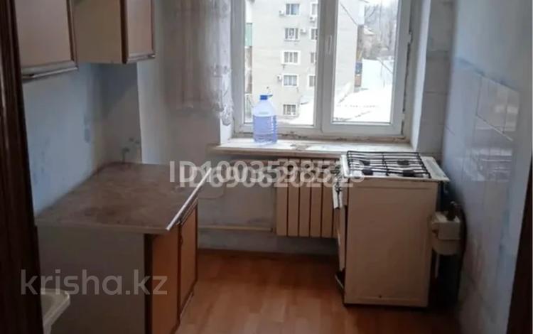 2-комнатная квартира · 33 м² · 5/5 этаж, Байзак батыра 203 — Жд вокзал за 7.5 млн ₸ в Таразе — фото 2