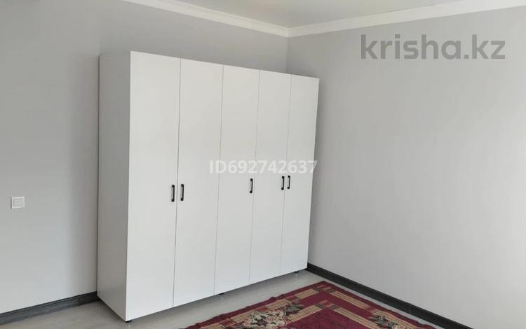2-бөлмелі пәтер · 69 м² · 4/5 қабат, Шұғыла ш/а., Жунисова 2 13/ 23, бағасы: 220 000 ₸ в Алматы, Наурызбайский р-н — фото 2