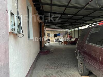 Отдельный дом · 5 комнат · 100 м² · 4 сот., Усен Газиева 36 — Трассы за 22 млн ₸ в Кызылкайрат