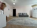 1-комнатная квартира · 50 м² · 6/9 этаж, Сары арка 40 — Площадь Махамбета, прокуратура, супермаркет Идеал, школа Бином за 12 000 ₸ в Атырау — фото 2