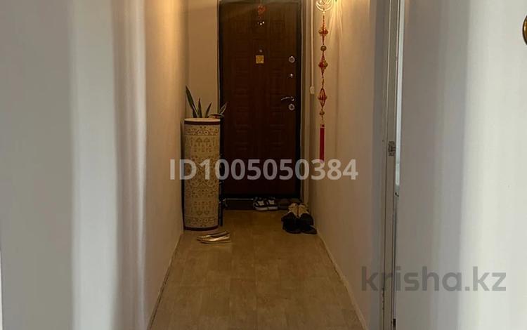 3-бөлмелі пәтер · 82.1 м² · 3/4 қабат, пгт Балыкши, Абай Кунанбаев 28 — Сзади ландыша, бағасы: 17 млн ₸ в Атырау — фото 2