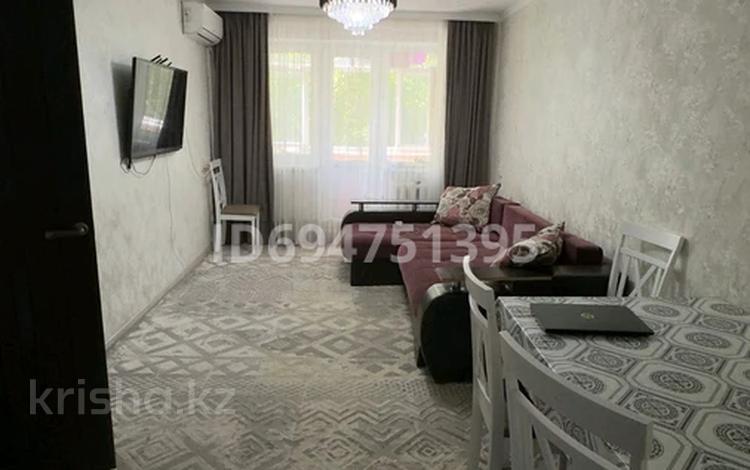 3-комнатная квартира, 65 м², 3/5 этаж, 4 мкр Салтанат 11 — Нурислам за 21.5 млн 〒 в Таразе — фото 9