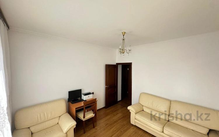4-бөлмелі пәтер · 95 м² · 5/9 қабат, Мамыр-7 ш/а. 18, бағасы: 69 млн ₸ в Алматы, Ауэзовский р-н — фото 2