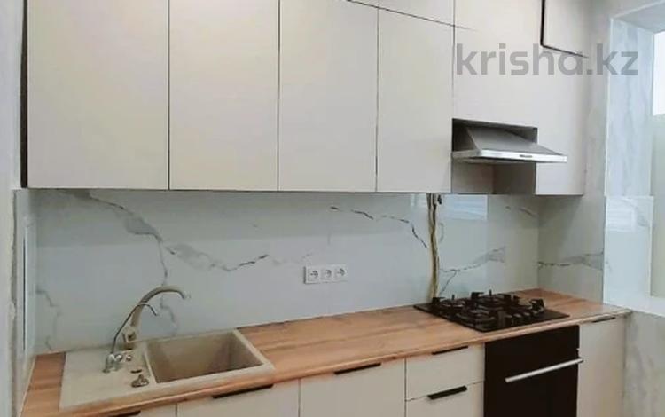 3-бөлмелі пәтер · 70 м² · 4/5 қабат, 6-й мкр 26, бағасы: 19 млн ₸ в Актау — фото 2