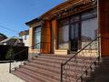 Отдельный дом · 7 комнат · 320 м² · 10 сот., мкр Городской Аэропорт — Хайрулла Қабжанова 67 за 135 млн ₸ в Караганде, Казыбек би р-н