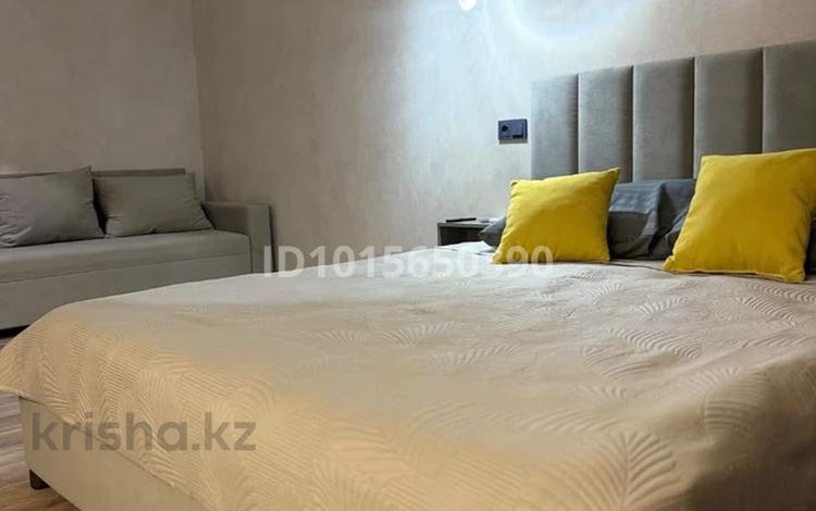 1-комнатная квартира · 56 м² · 8/16 этаж, Розыбакиева 320 за 20 000 ₸ в Алматы, Бостандыкский р-н — фото 2