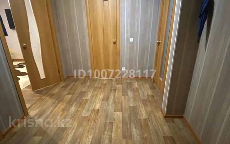 2-бөлмелі пәтер · 63.8 м² · 8/10 қабат, Набережная 80, бағасы: 16 млн ₸ в Актобе, мкр. Курмыш — фото 2
