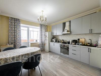 4-комнатная квартира · 123.3 м² · 8/10 этаж, Иманбаевой 3 за 60 млн ₸ в Астане, р-н Байконур