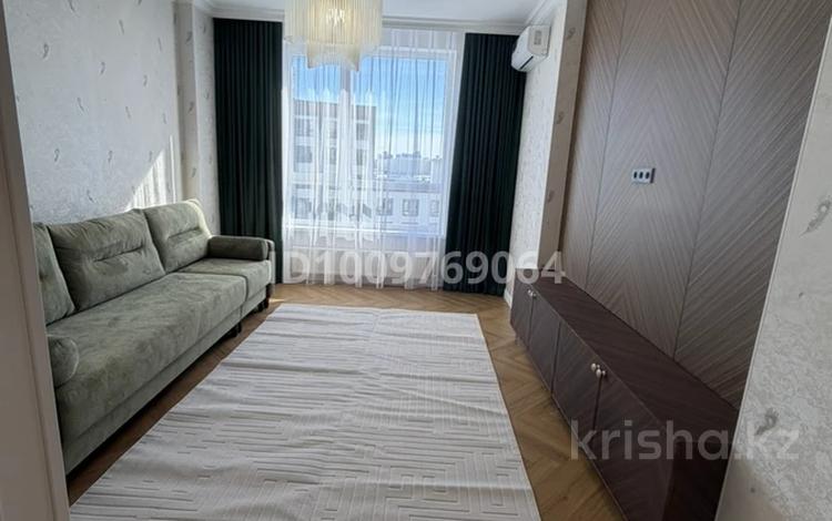 2-комнатная квартира · 61 м² · 11/12 этаж, Казыбек би 41/1 за 350 000 ₸ в Астане, Нура р-н — фото 2
