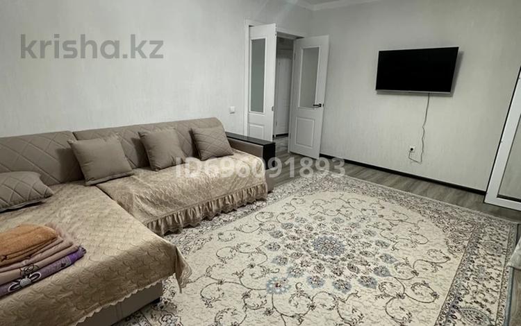 2-комнатная квартира · 70 м² · 10/12 этаж, 9 улица 44/2 — Гребной канал за 12 000 〒 в Туркестане — фото 3