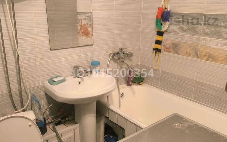2-бөлмелі пәтер · 46 м² · 5/5 қабат, Қаратау ш/а. 7 — Рядом школа номер 38 , садик, президентский парк , колледж Тараз Гасыр, бағасы: 12 млн ₸ в мкр Каратау — фото 2